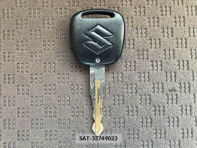 Suzuki EVERY 2010-06 1189360-28
