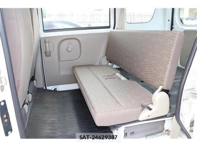 Suzuki EVERY 2018-03 1319475-12