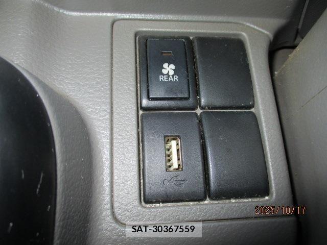 Suzuki EVERY 2019-02 1330749-11
