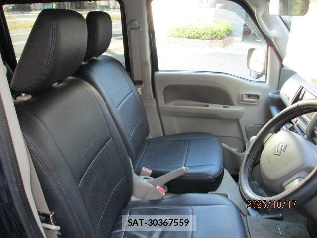 Suzuki EVERY 2019-02 1330749-12