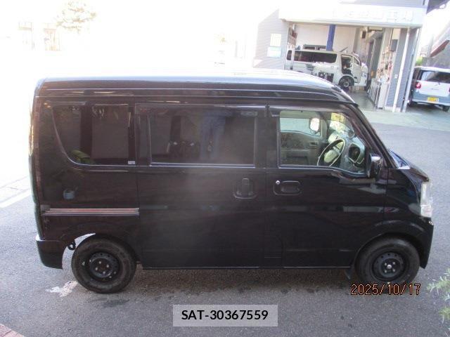 Suzuki EVERY 2019-02 1330749-4