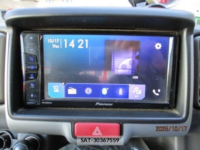 Suzuki EVERY 2019-02 1330749-8