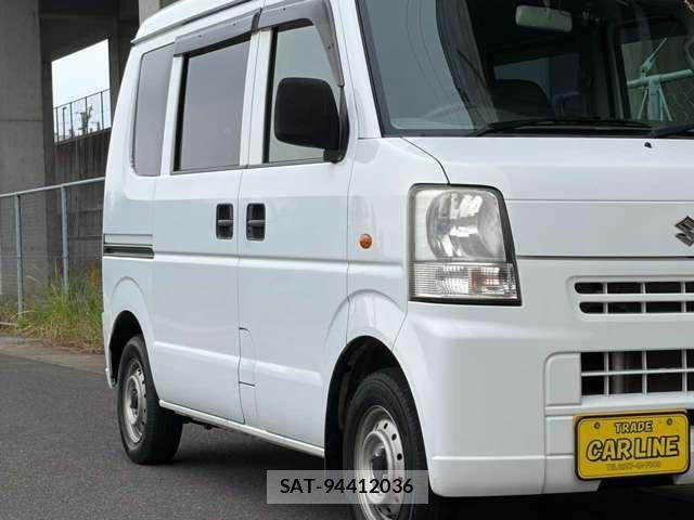 Suzuki EVERY 2009-11 1374620-14