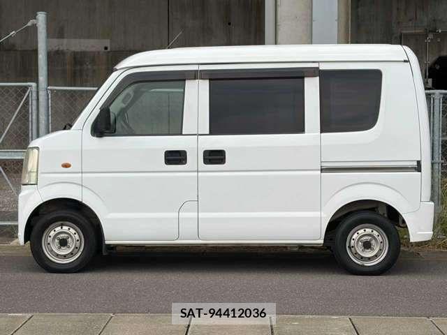 Suzuki EVERY 2009-11 1374620-6