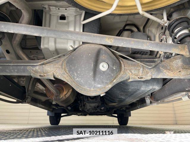 Suzuki EVERY 2015-09 2099336-18
