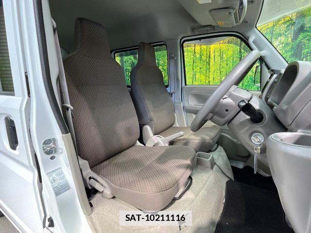 Suzuki EVERY 2015-09 2099336-7