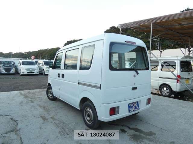 Suzuki EVERY 2007-08 3668826-7