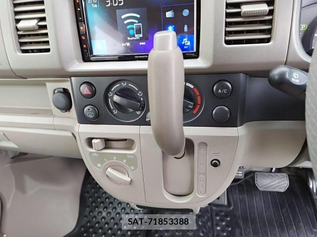 Suzuki EVERY 2014-12 3668781-14