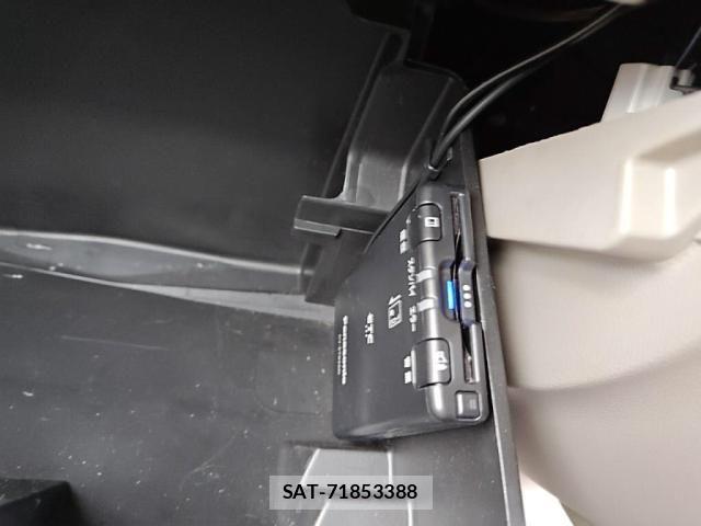 Suzuki EVERY 2014-12 3668781-16