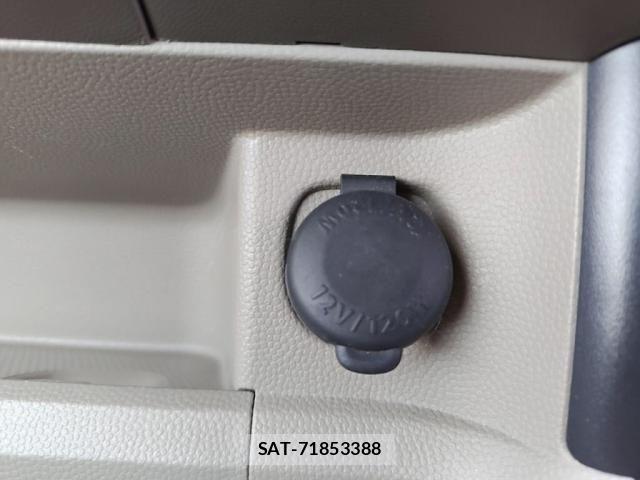 Suzuki EVERY 2014-12 3668781-17