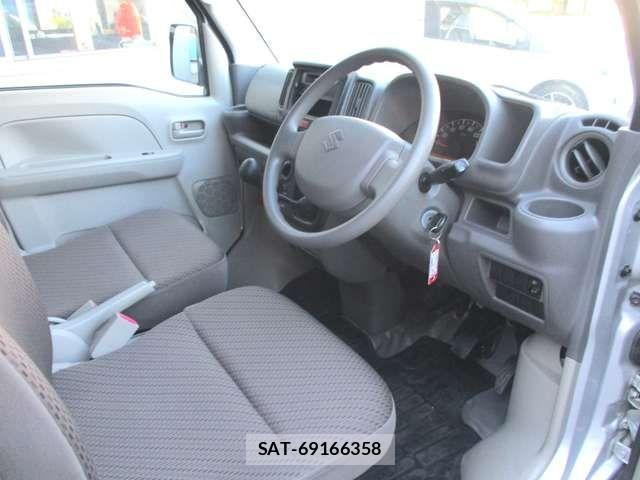 Suzuki EVERY 2018-05 4240754-11