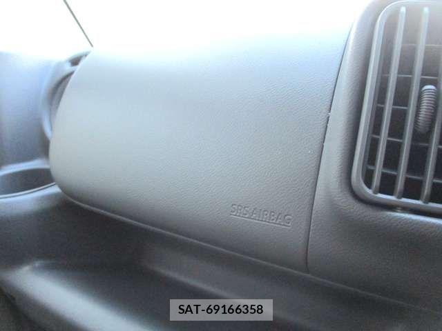Suzuki EVERY 2018-05 4240754-19