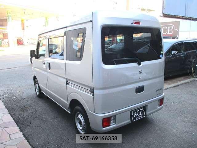 Suzuki EVERY 2018-05 4240754-7