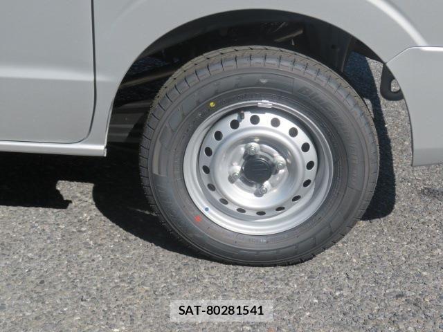 Suzuki EVERY 2026-03 4591783-19
