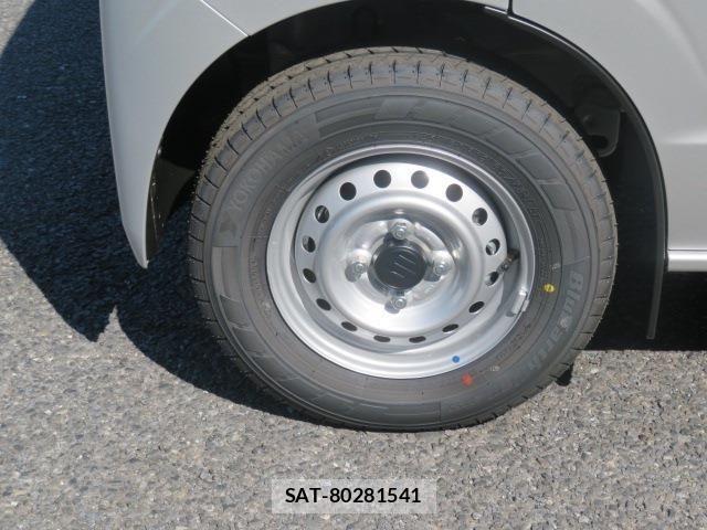 Suzuki EVERY 2026-03 4591783-20