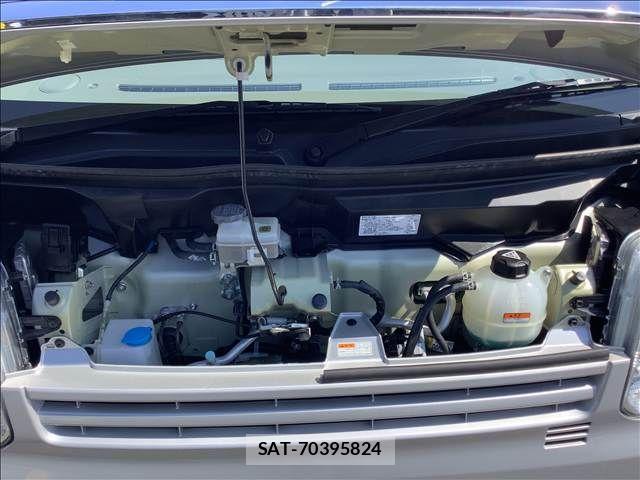 Suzuki EVERY 2023-03 4940702-17