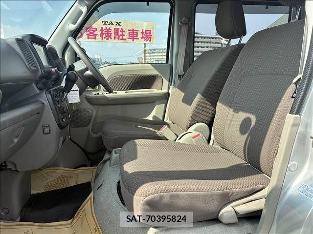 Suzuki EVERY 2023-03 4940702-4
