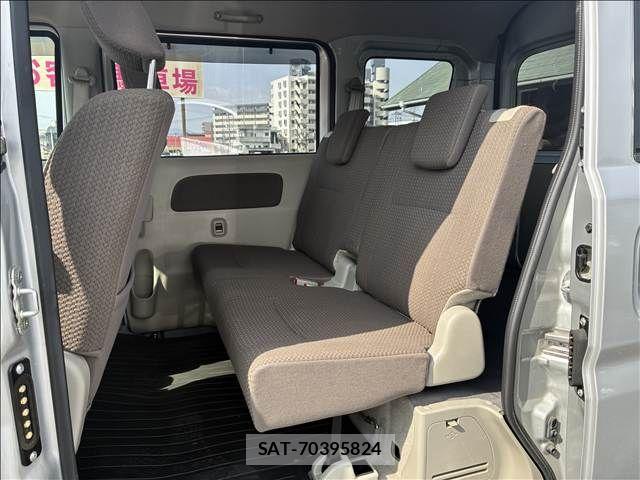 Suzuki EVERY 2023-03 4940702-6