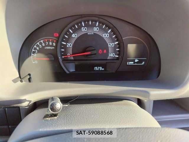 Suzuki EVERY 2025-06 5867393-16