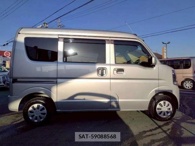 Suzuki EVERY 2025-06 5867393-7