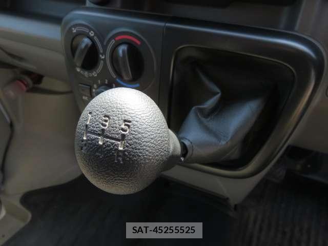 Suzuki EVERY 2019-09 5867410-13