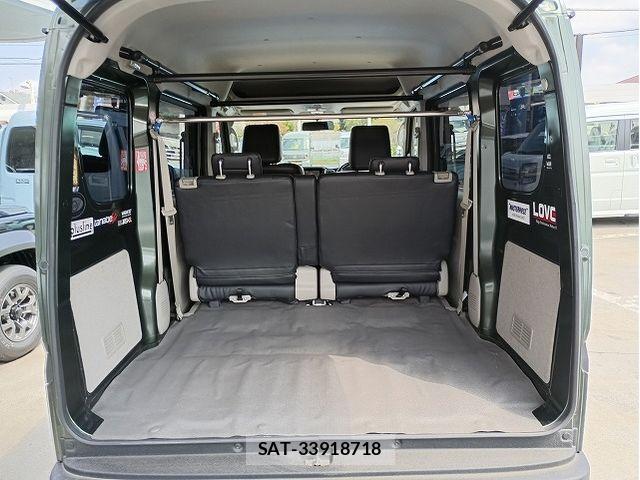 Suzuki EVERY 2020-06 5867392-5