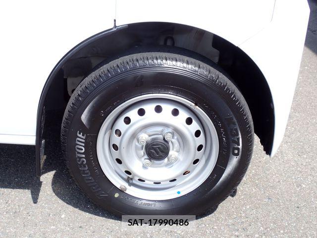 Suzuki EVERY 2021-12 6135149-24
