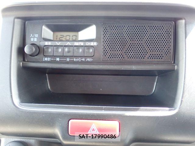 Suzuki EVERY 2021-12 6135149-3