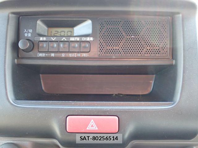 Suzuki EVERY 2018-03 6263995-3