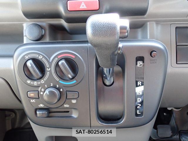 Suzuki EVERY 2018-03 6263995-7