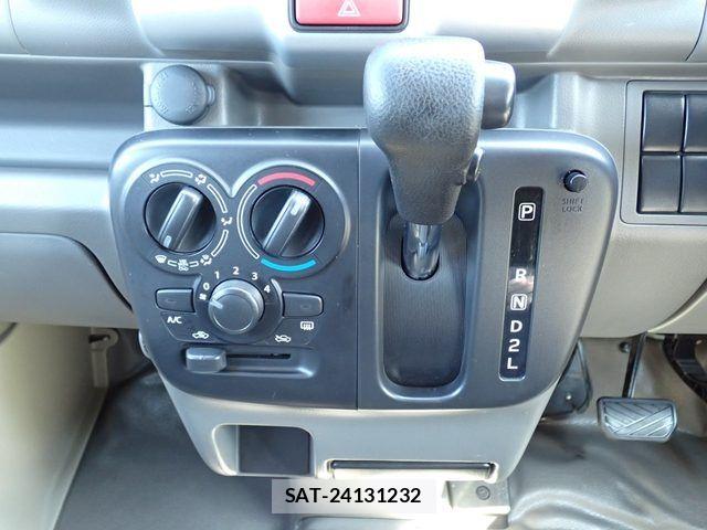Suzuki EVERY 2020-03 6497442-12