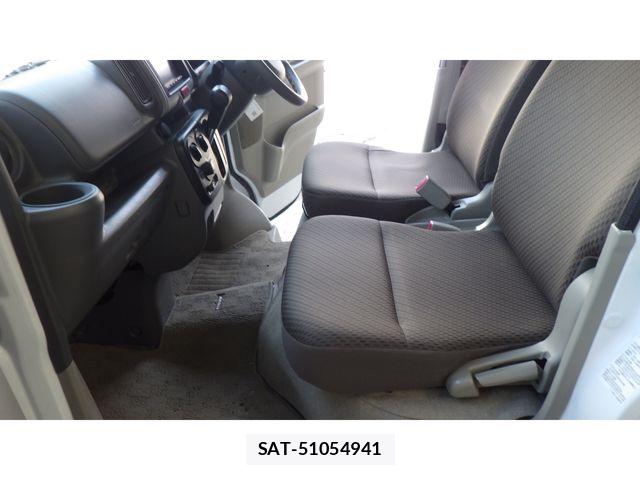 Suzuki EVERY 2020-03 6671259-16