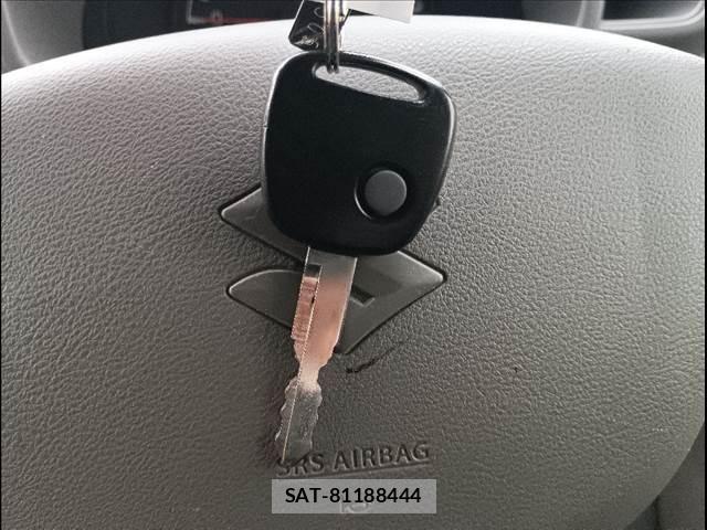 Suzuki EVERY 2019-12 6675890-14