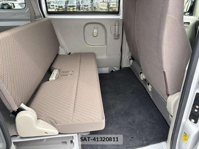 Suzuki EVERY 2022-03 6683765-15