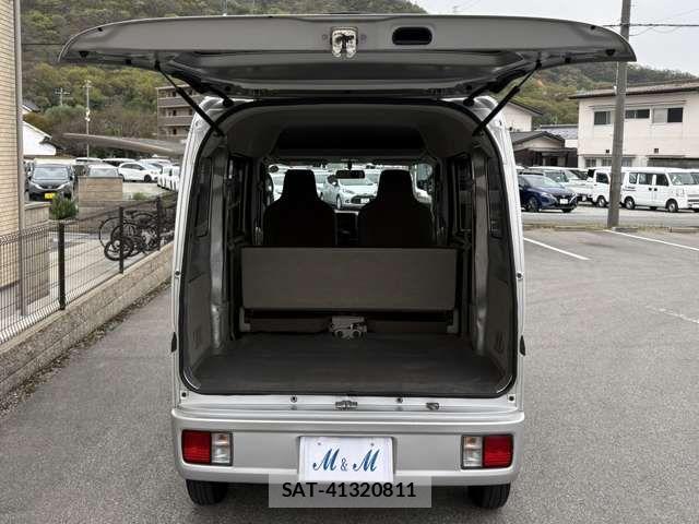 Suzuki EVERY 2022-03 6683765-19