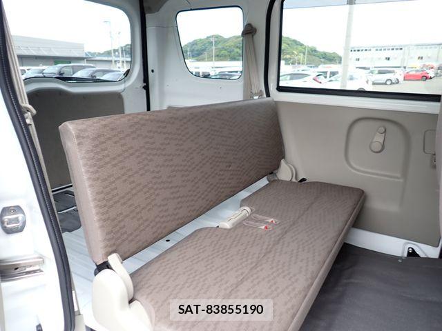 Suzuki EVERY 2022-02 6814869-15