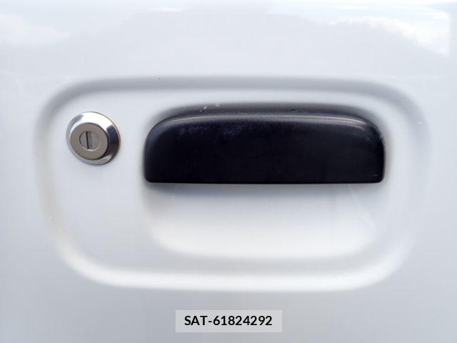 Suzuki EVERY 2020-01 6904878-18