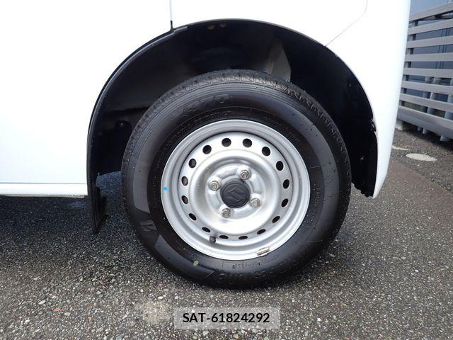 Suzuki EVERY 2020-01 6904878-23