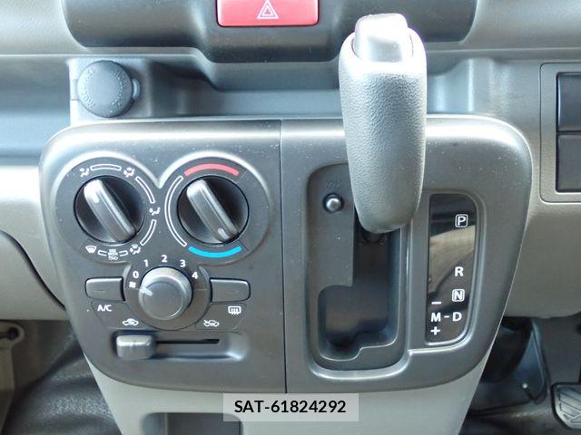 Suzuki EVERY 2020-01 6904878-7