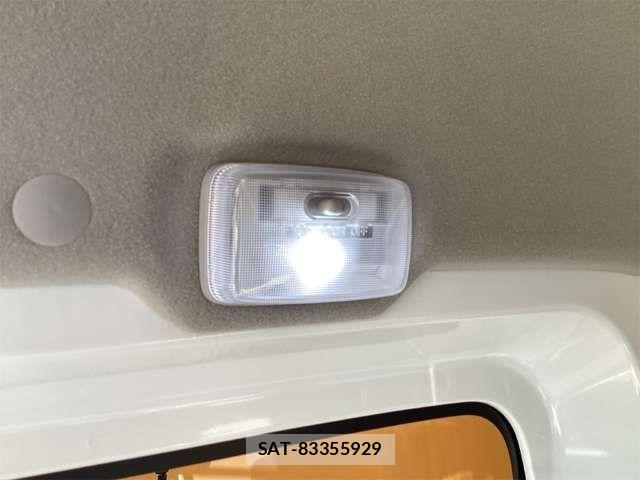 Suzuki EVERY 2025-11 6904858-15