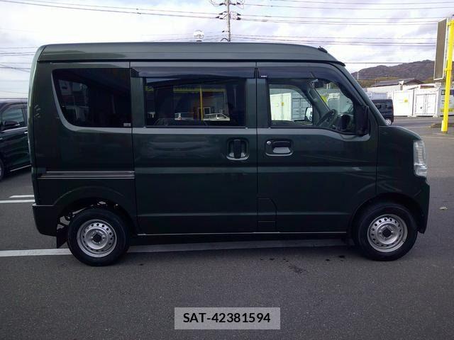 Suzuki EVERY 2020-03 6904873-12
