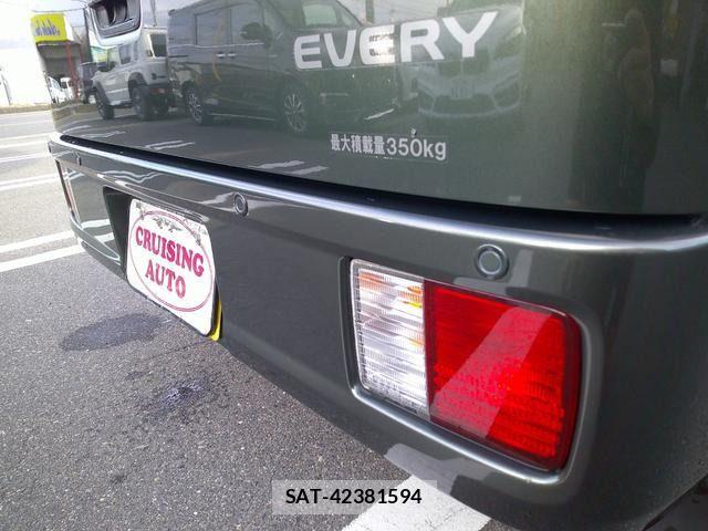 Suzuki EVERY 2020-03 6904873-17