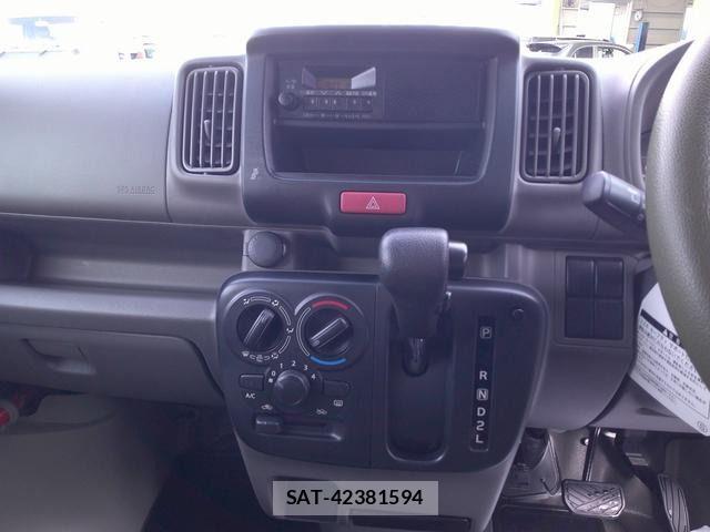 Suzuki EVERY 2020-03 6904873-2