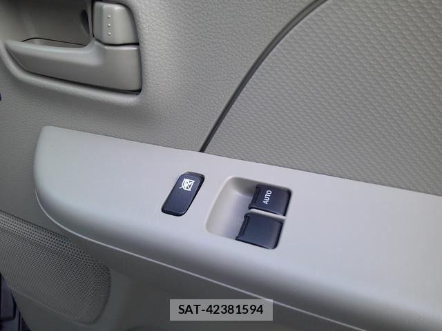Suzuki EVERY 2020-03 6904873-5
