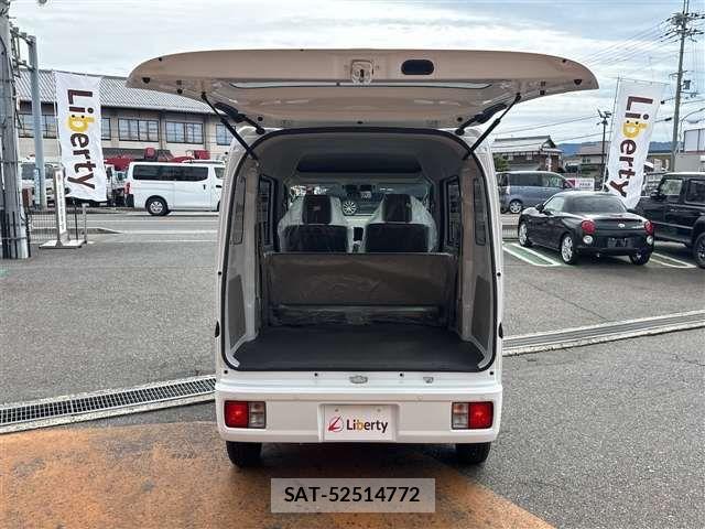 Suzuki EVERY 2025-09 6904865-10