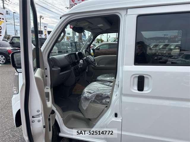 Suzuki EVERY 2025-09 6904865-13