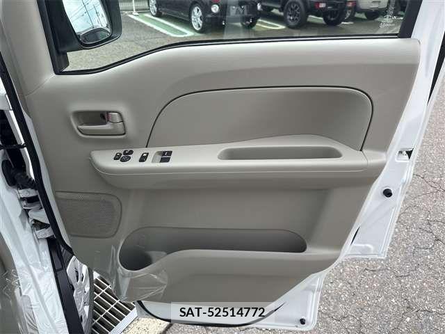 Suzuki EVERY 2025-09 6904865-17