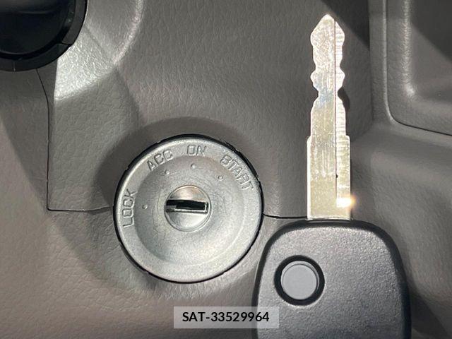 Suzuki EVERY 2025-12 6904863-5