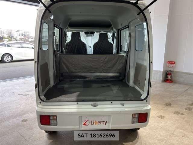 Suzuki EVERY 2026-02 6904864-13