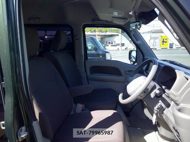 Suzuki EVERY 2021-01 6904866-10